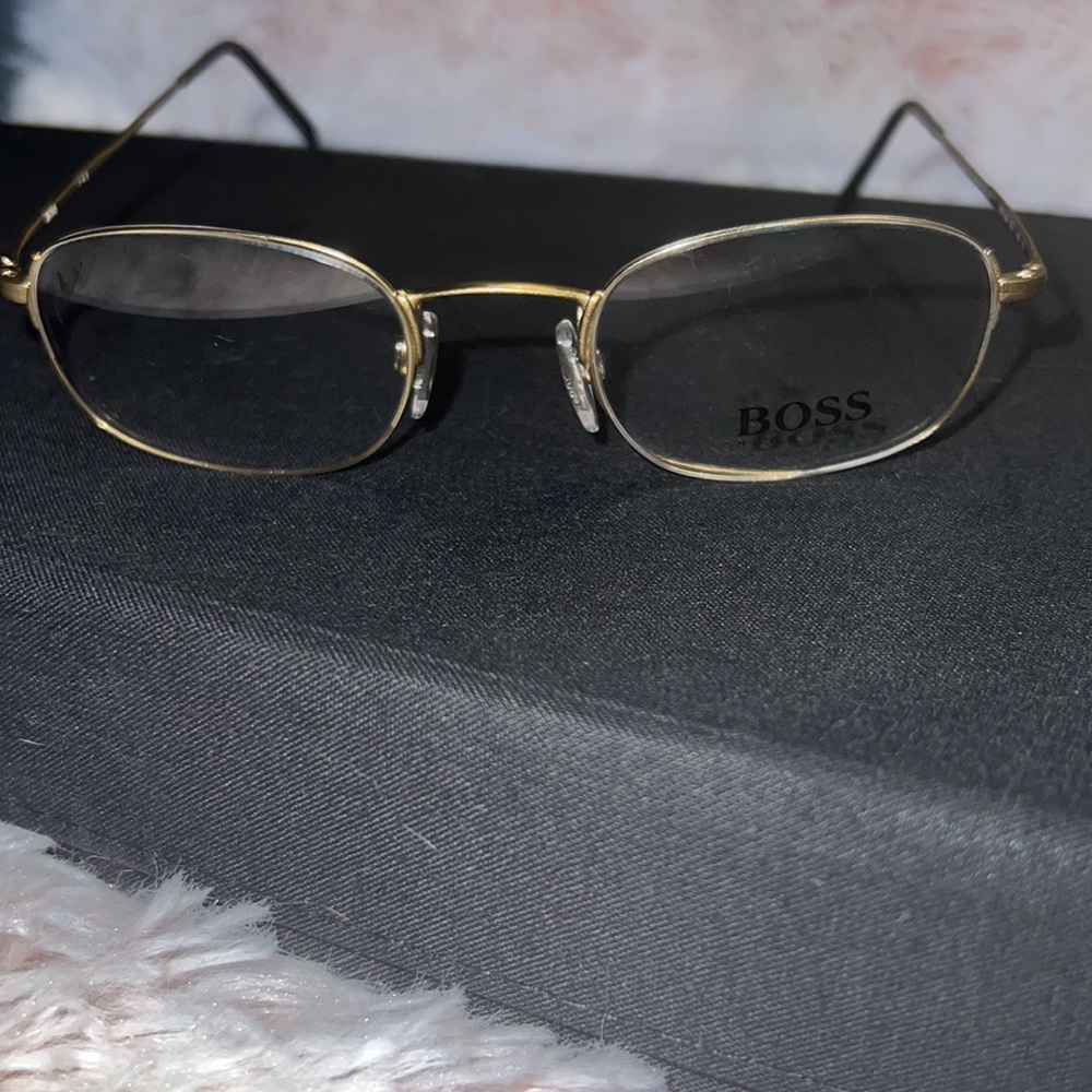 Boss frames glasses. - Picture 2 of 8